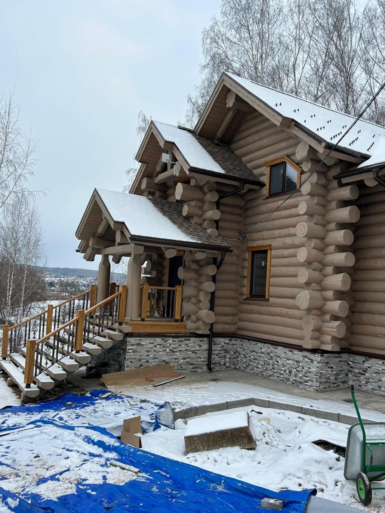 Ограждения на крыльце